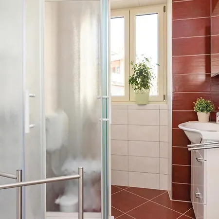 Gorgeous Home In Vodnjan With Kitchen Vodnjan