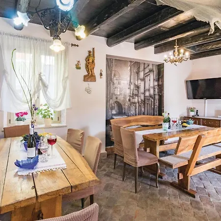 Casa vacanze Gorgeous In With Kitchen