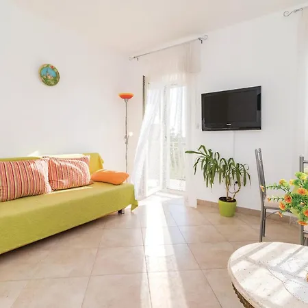 Gorgeous Home In Vodnjan With Kitchen Holiday home Vodnjan