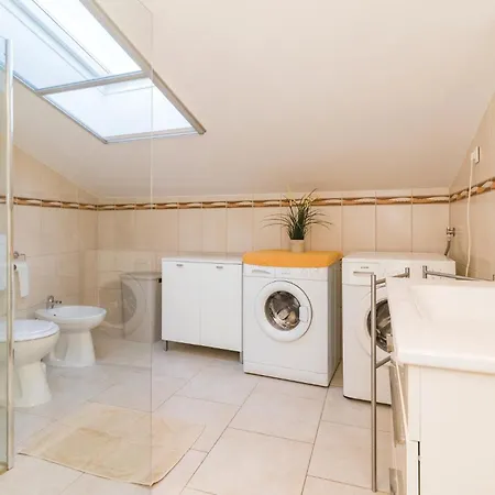 Gorgeous Home In Vodnjan With Kitchen * Vodnjan