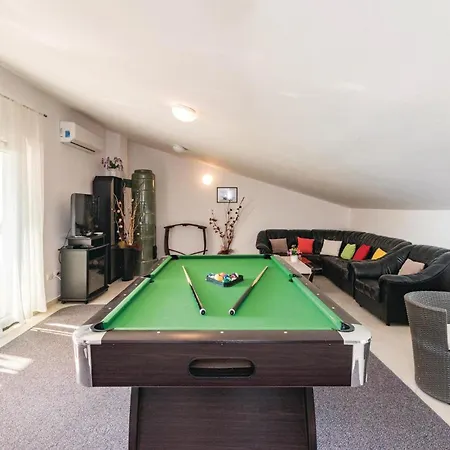 Gorgeous Home In Vodnjan With Kitchen Holiday home Vodnjan